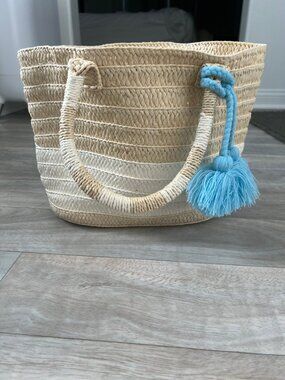 ALTRU Straw Tote Bag with Tie